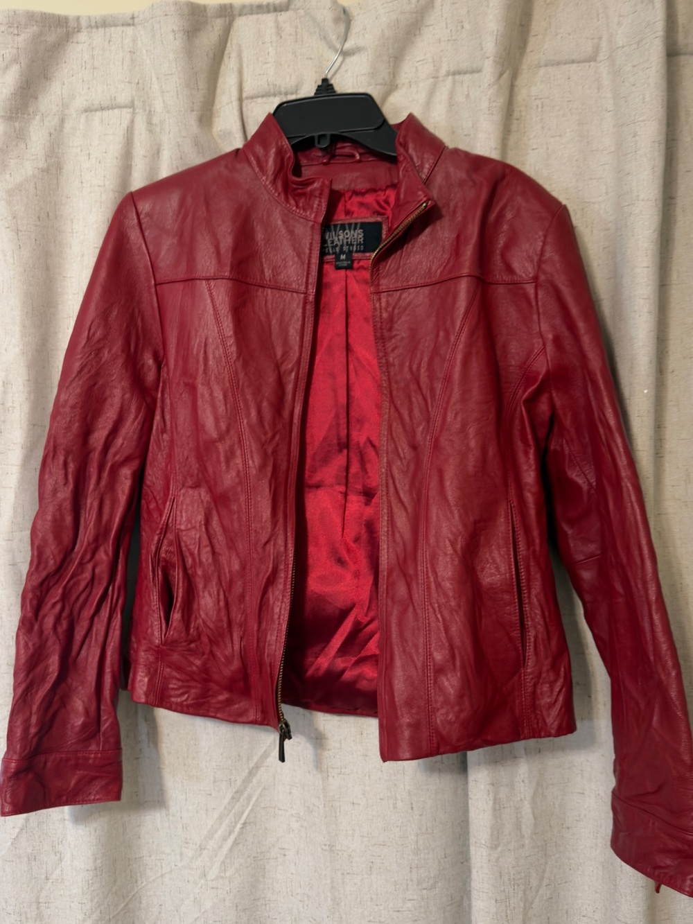 leather jacket - Picture 2 of 6